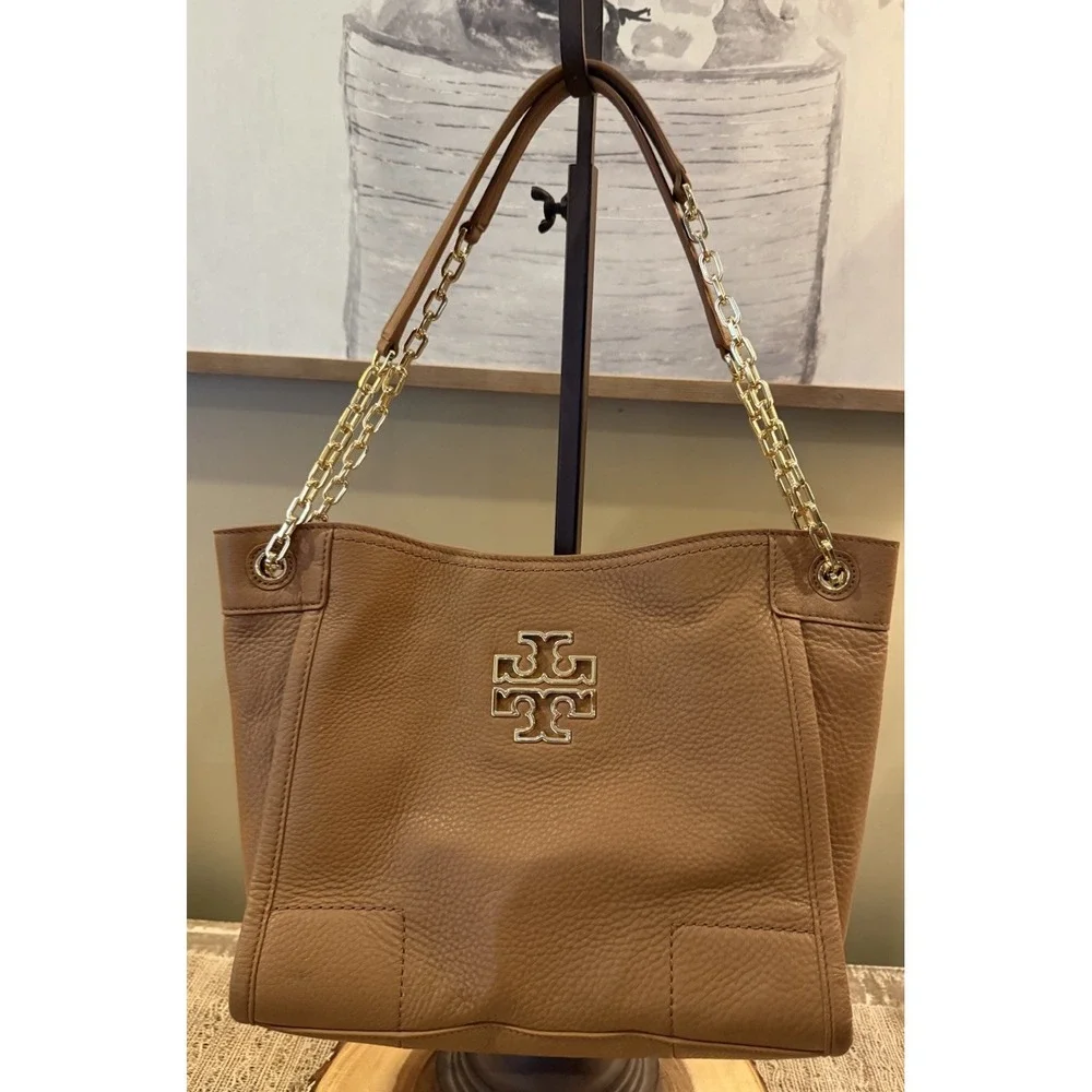 Tory Burch Britten Bark Tan Pebbled Leather Small Slouchy Chain Tote Bag 445$